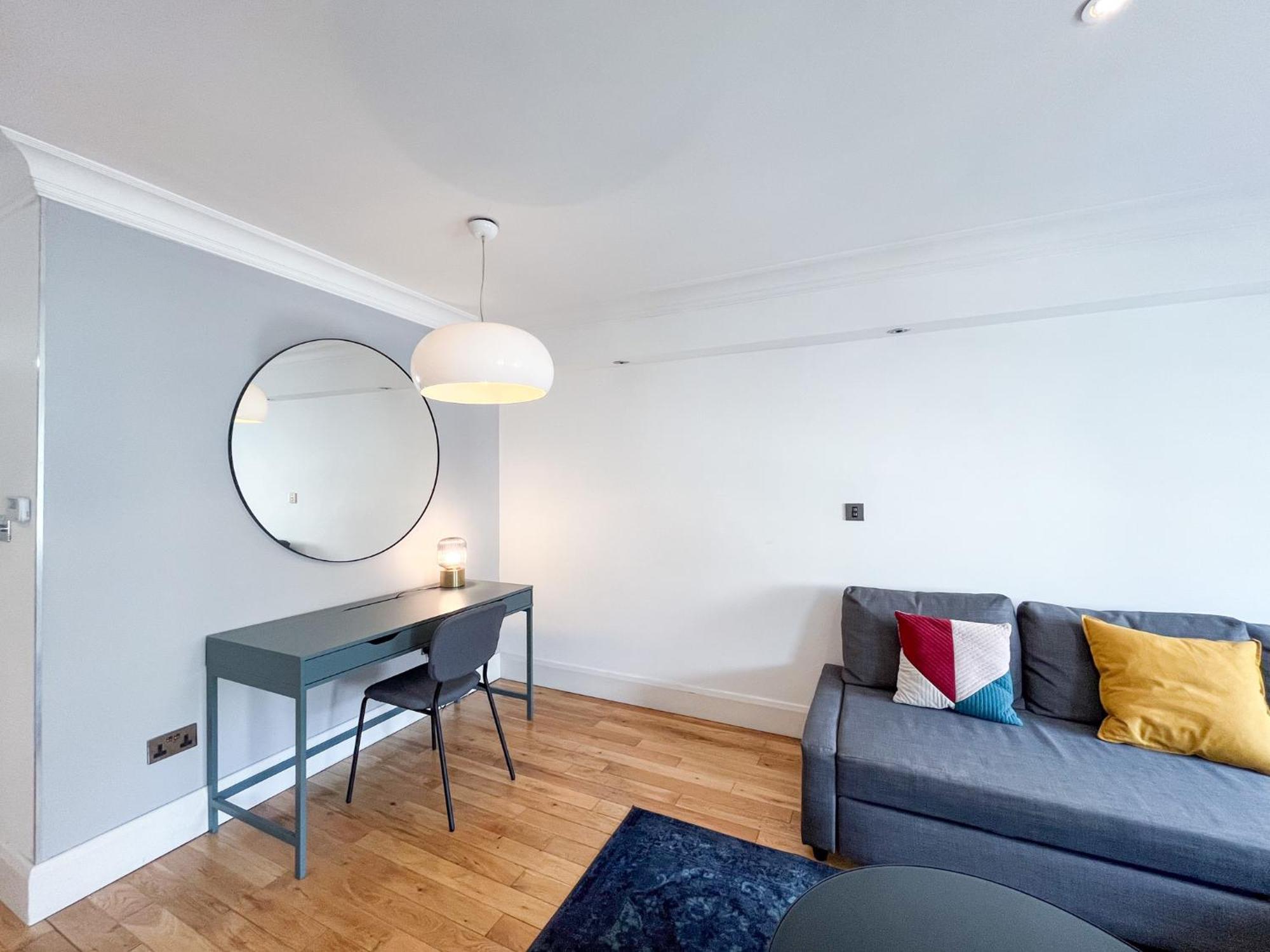 Appartement Large And Very Stylish P1